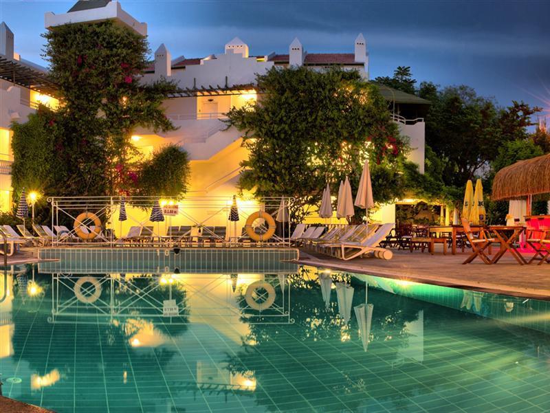 Hotel Golden Gate Kusadası Extérieur photo