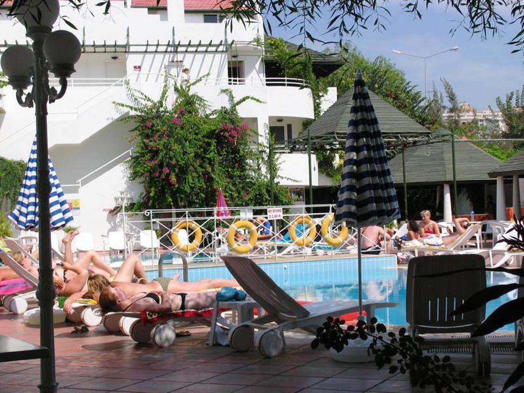 Hotel Golden Gate Kusadası Extérieur photo